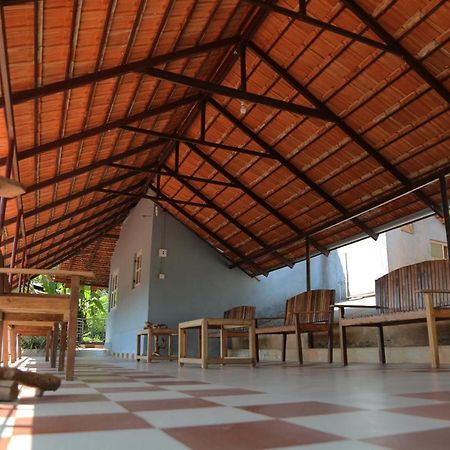 La Flora Beverly Hill Resort Madikeri Eksteriør bilde