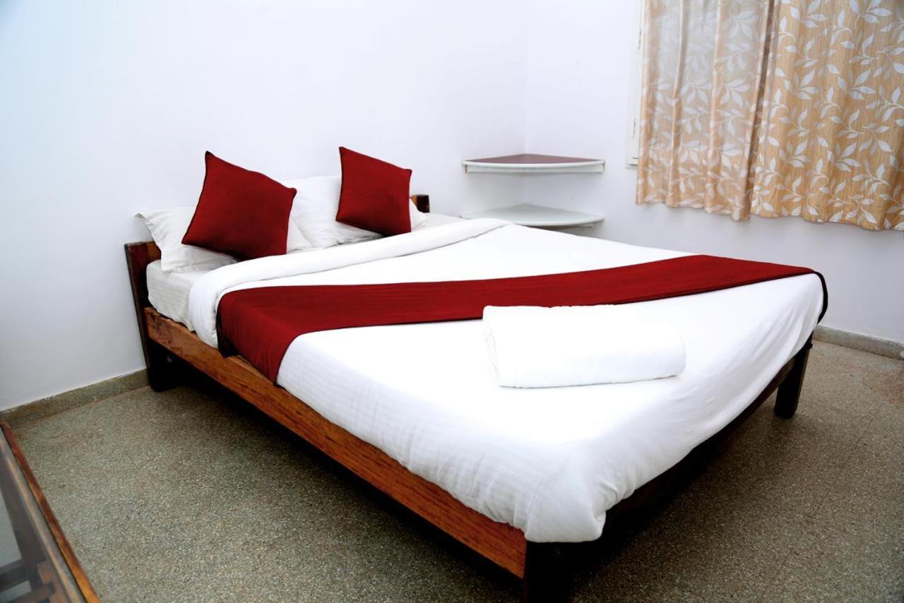 La Flora Beverly Hill Resort Madikeri Eksteriør bilde